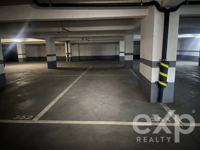 Estacionamiento en venta en Isabel la Católica con Américo V
