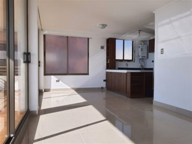 En Arriendo Departamento Vista Al Mar, 2 Dormitorios, Concón - Imagen 7