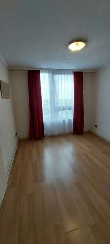 Departamento 1D, 1B a pasos de Av. Alemania con estacionamiento.