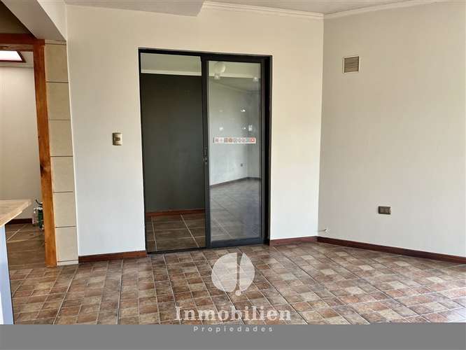Casa en arriendo en Condominio/ 4 dorm. en Villa Alemana