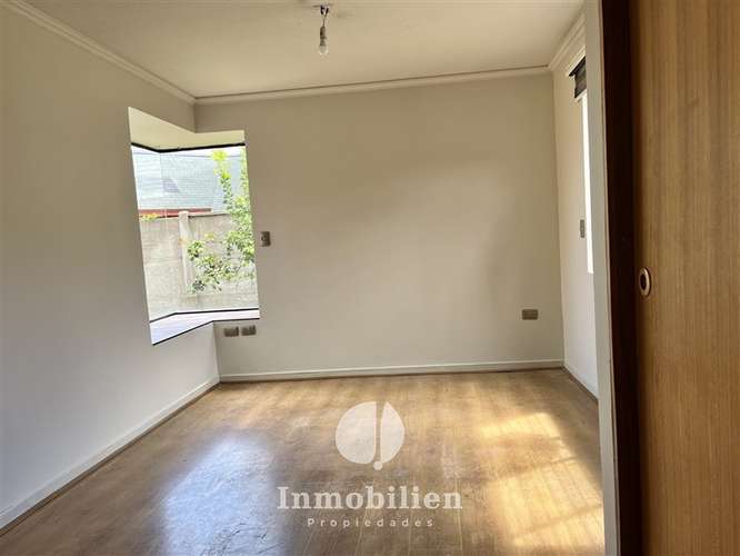 Casa en arriendo en Condominio/ 4 dorm. en Villa Alemana