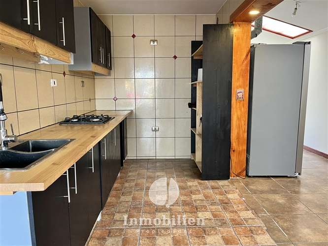 Casa en arriendo en Condominio/ 4 dorm. en Villa Alemana