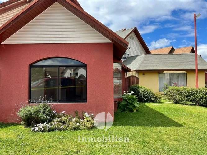 Casa en arriendo en Condominio/ 4 dorm. en Villa Alemana