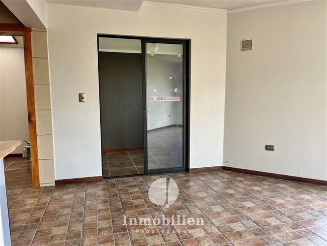 Casa en arriendo en Condominio/ 4 dorm. en Villa Alemana