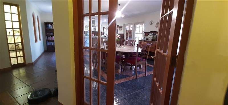 Casa en venta de 5 dorm. en Calera de Tango