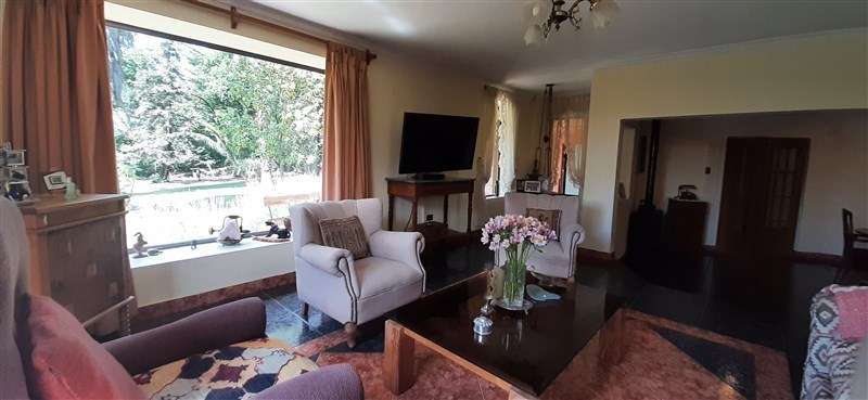 Casa en venta de 5 dorm. en Calera de Tango