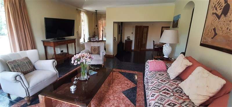 Casa en venta de 5 dorm. en Calera de Tango