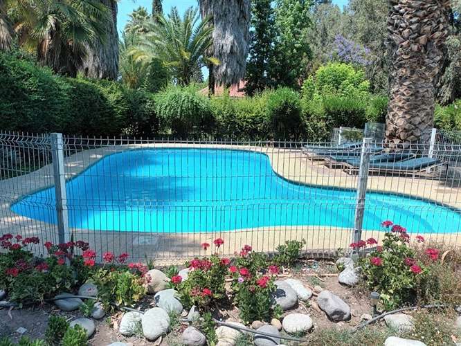 Casa en venta de 5 dorm. en Calera de Tango