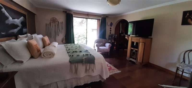 Casa en venta de 5 dorm. en Calera de Tango