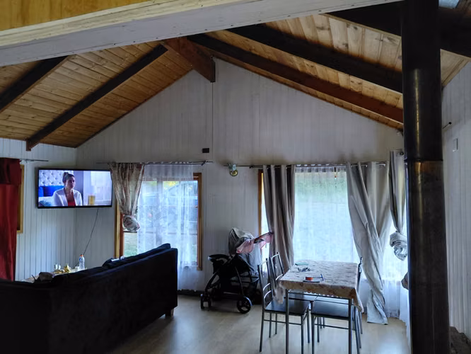 VENTA PC. DE 5.000 M2, CON CASA UNOS 90 m2. PICHIHUAPE, CAYUMAPU, A 15 MIN DE VALDIVIA