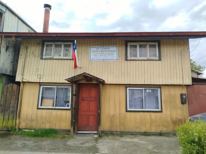 PROPIEDAD CALLE BAQUEDANO CERCANA A CENTRO DE VALDIVIA