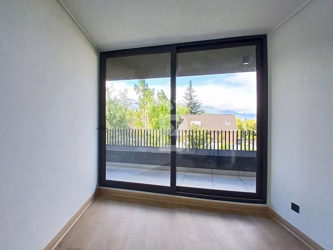 Sin comisión! Lo mejor de Vitacura con amplia terraza - Imagen 5