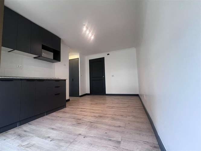 Depto remodelado cerca de costanera center y metro tobalaba - Imagen 12