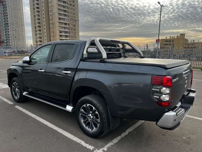 Mitsubishi Dakar automatica - Imagen 6