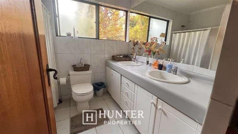 Casa en venta de 5 dorm 4 Baños . en cond. la capilla Talca - Imagen 8