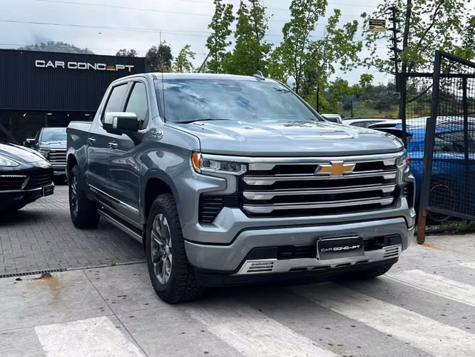 CHEVROLET SILVERADO HIGH COUNTRY 3.0 2024 - Imagen 3