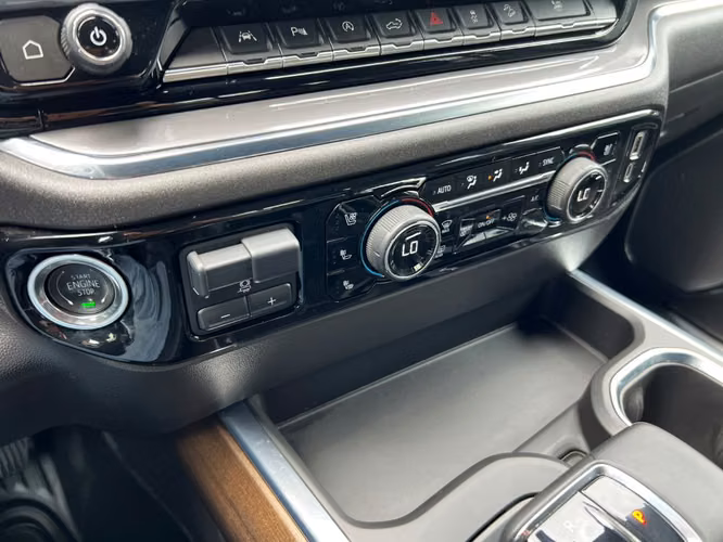 CHEVROLET SILVERADO HIGH COUNTRY 3.0 2024 - Imagen 19