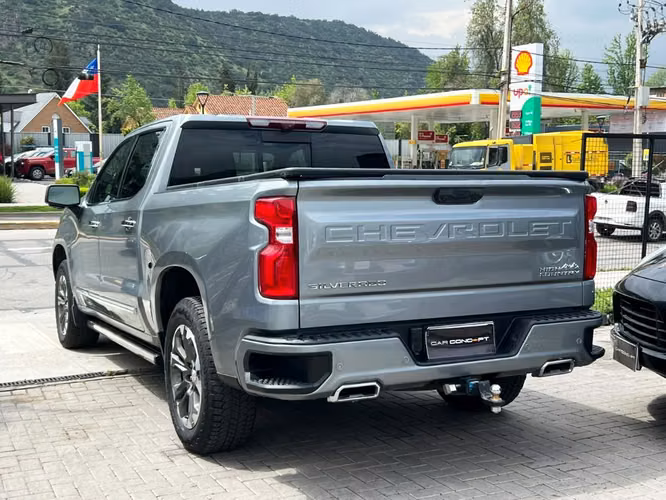 CHEVROLET SILVERADO HIGH COUNTRY 3.0 2024 - Imagen 4