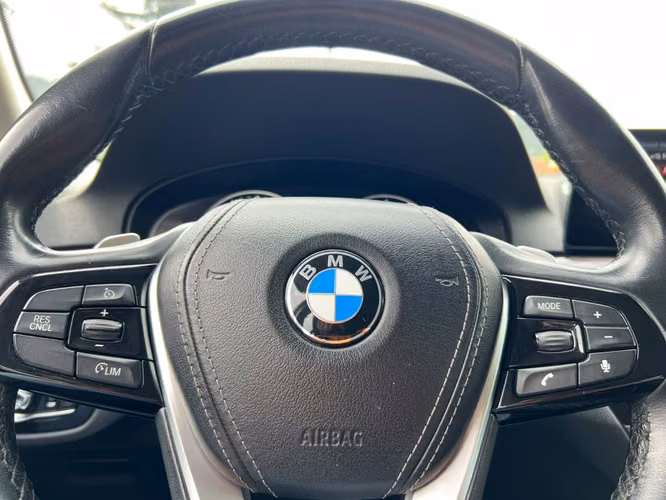 BMW 520I 2.0 TURBO 2019 - Imagen 11