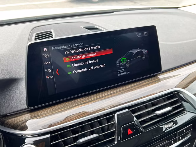 BMW 520I 2.0 TURBO 2019 - Imagen 14