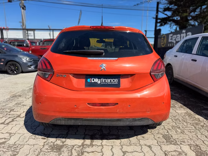 PEUGEOT 208 2019