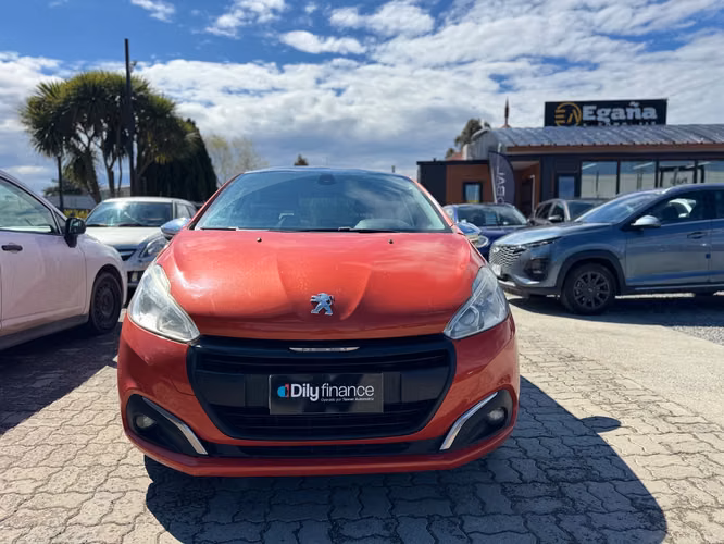 PEUGEOT 208 2019