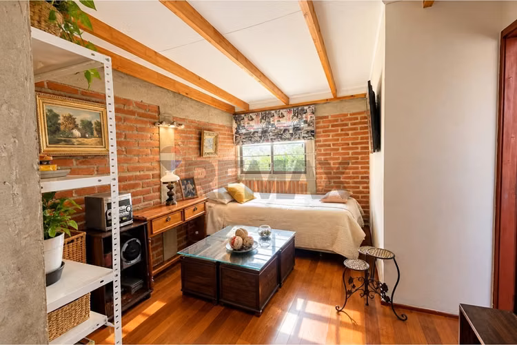 ¡casa con encanto, patio privado y quincho! - Imagen 19