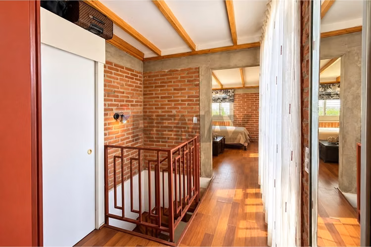 ¡casa con encanto, patio privado y quincho! - Imagen 18