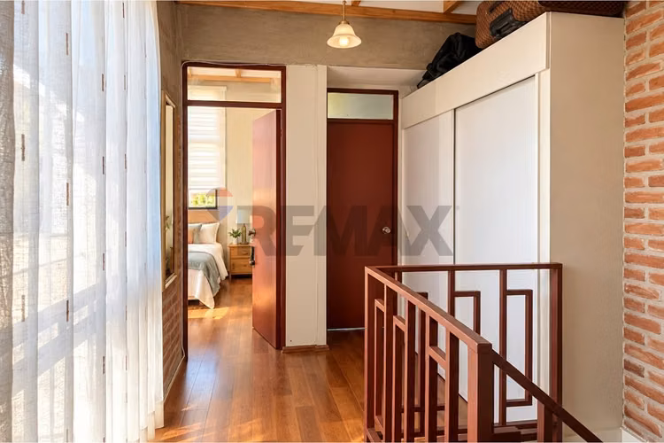¡casa con encanto, patio privado y quincho! - Imagen 17