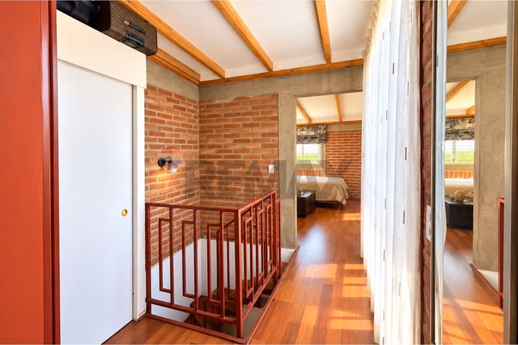 ¡casa con encanto, patio privado y quincho! - Imagen 16