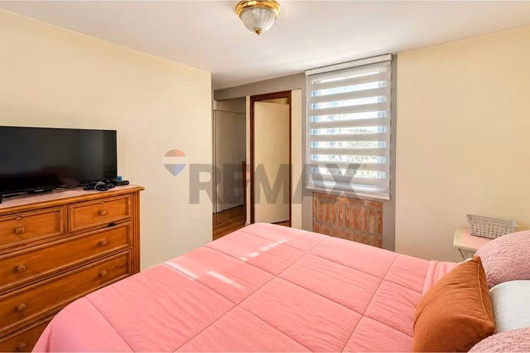 ¡casa con encanto, patio privado y quincho! - Imagen 11