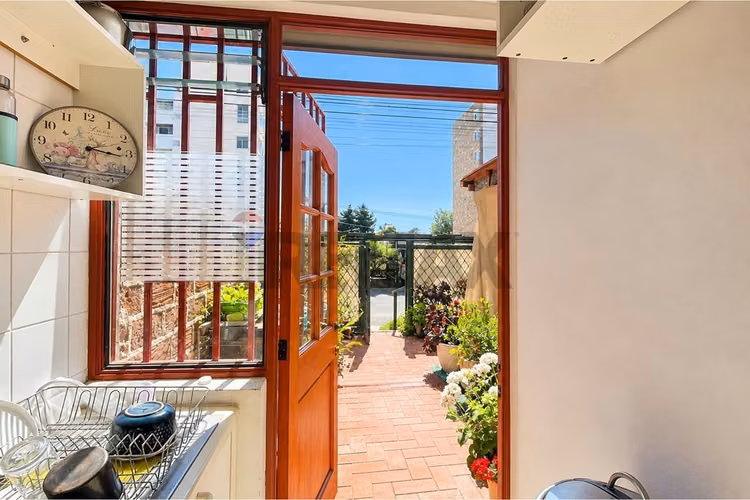 ¡casa con encanto, patio privado y quincho! - Imagen 25