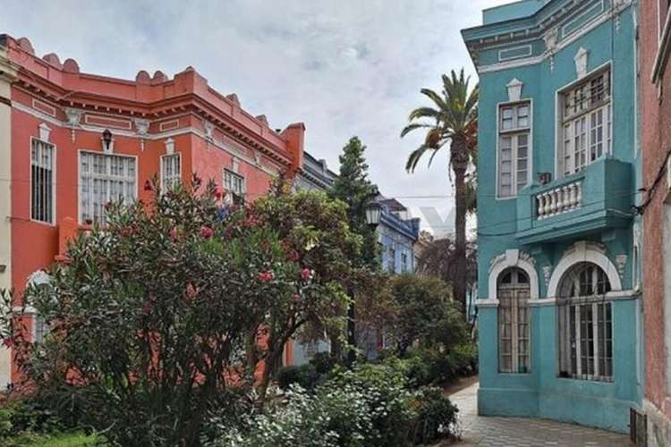 Casona patrimonial para inversión - Imagen 19