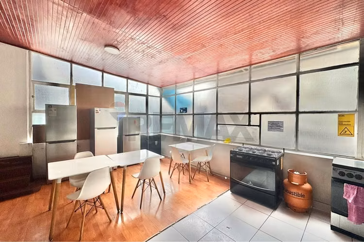 Casona patrimonial para inversión - Imagen 8