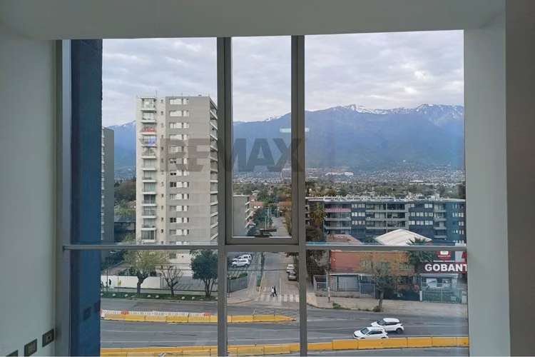 Oficina en venta plaza egaña se reciben ofertas - Imagen 12