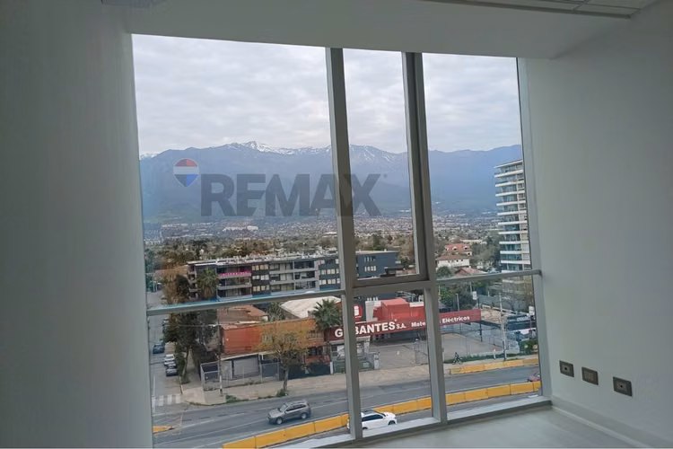 Oficina en venta plaza egaña se reciben ofertas - Imagen 7