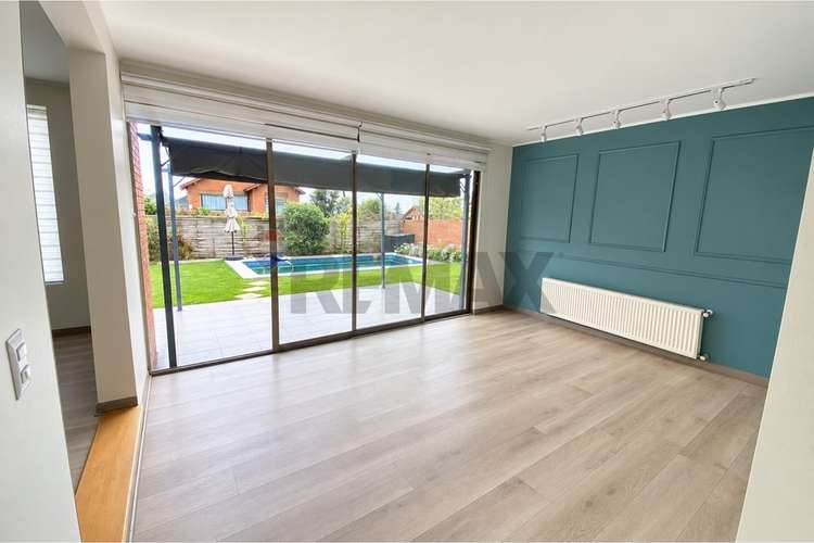 Casa en venta con piscina y terraza, las pircas. - Imagen 2