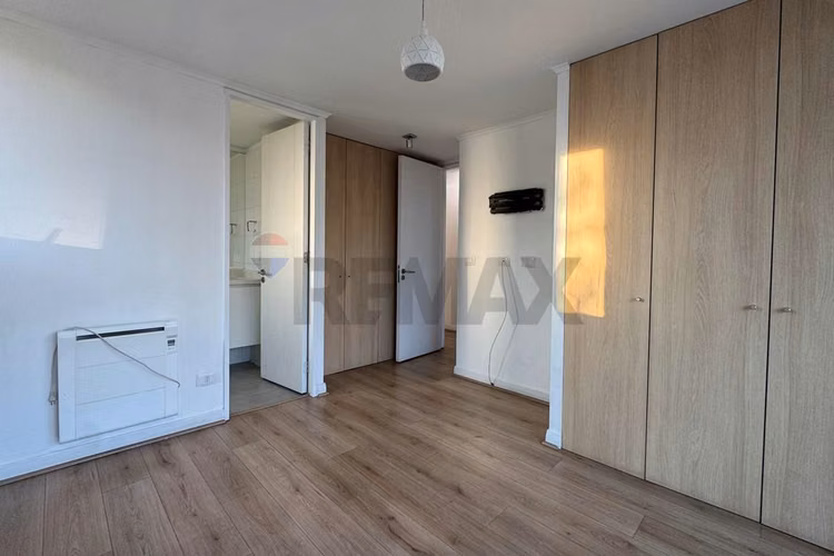 Moderno dpto 4d+4baños+2est en la reina - Imagen 29