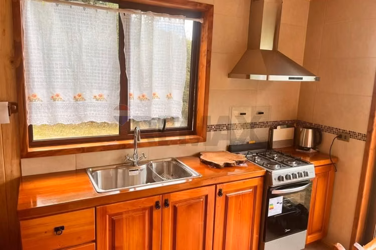 Arriendo casa 2d 2b con vista volcán - Imagen 3