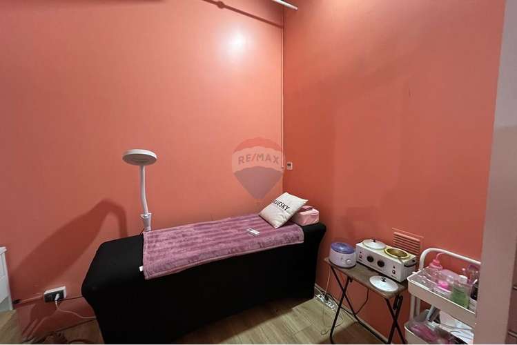 Local comercial en av. la dehesa - primer piso - Imagen 9
