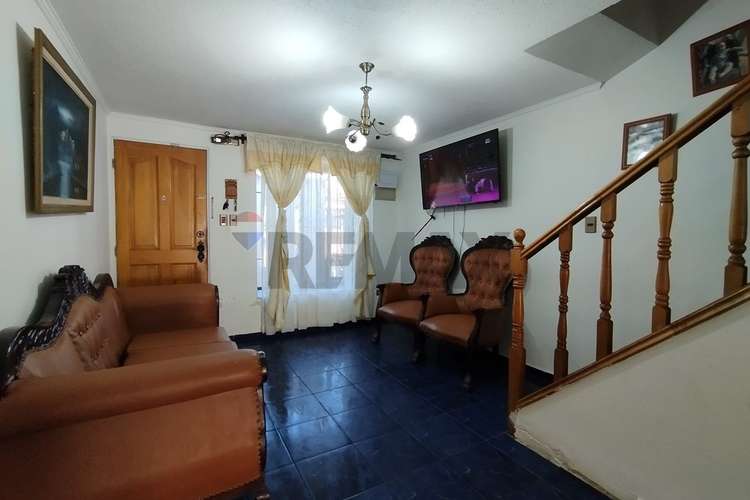Vendo hermosa casa 4d 2b maipu - Imagen 3