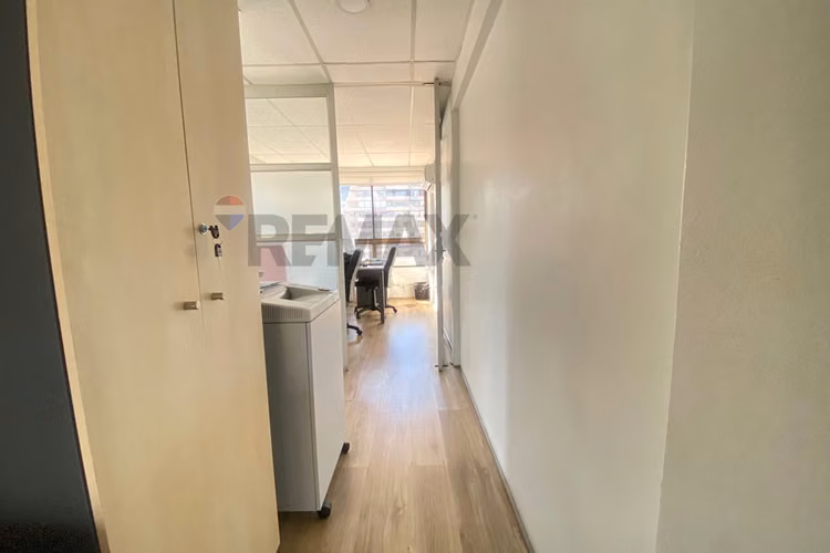 Oficina en venta en barrio el golf, las condes - Imagen 17