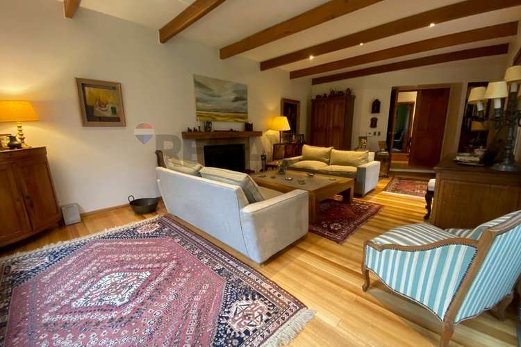 Exclusiva casa estilo chileno en lomas la dehesa - Imagen 3