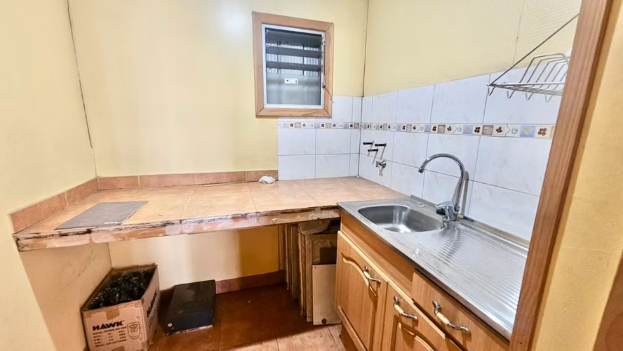 AMPLIO LOCAL COMERCIAL EN AVENIDA PICARTE VALDIVIA