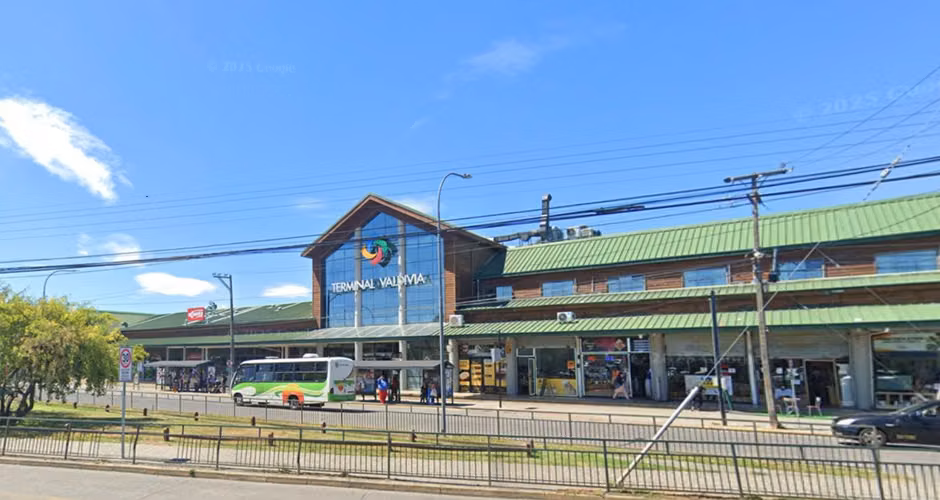 AMPLIO LOCAL COMERCIAL EN AVENIDA PICARTE VALDIVIA