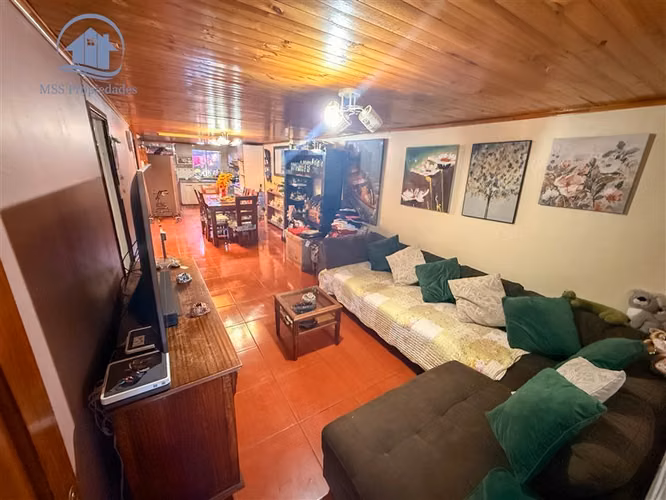 Casa con local comercial Gran terreno Metrotren maestranza - Imagen 5