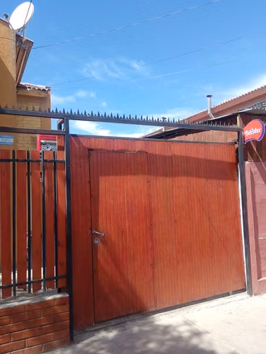 El Palomar, linda casa - Imagen 1