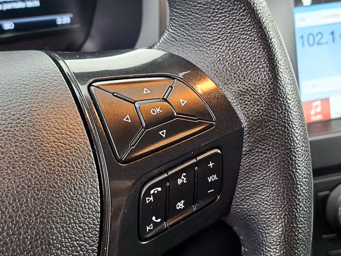 FORD EXPLORER 2018 - Imagen 12