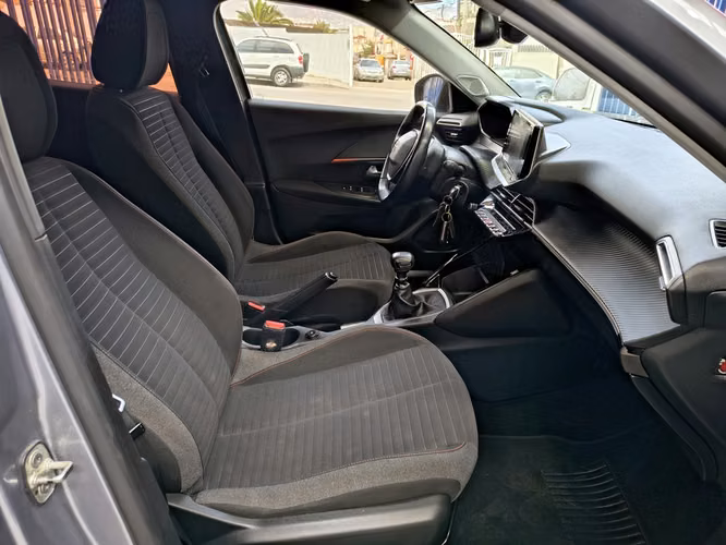 PEUGEOT 2008 2021 - Imagen 20