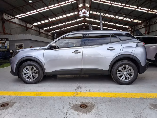 PEUGEOT 2008 2021 - Imagen 4